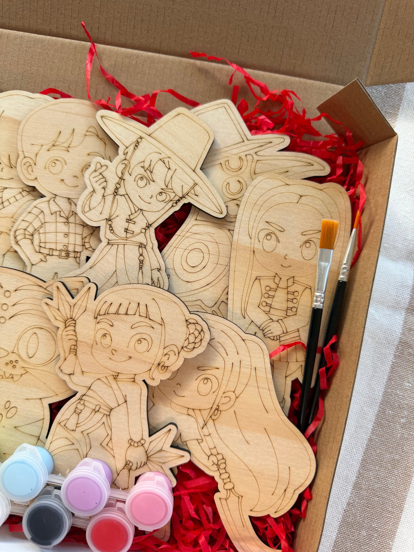 Hunter’s Inspired Kit: DIY Wooden Character Painting Set
