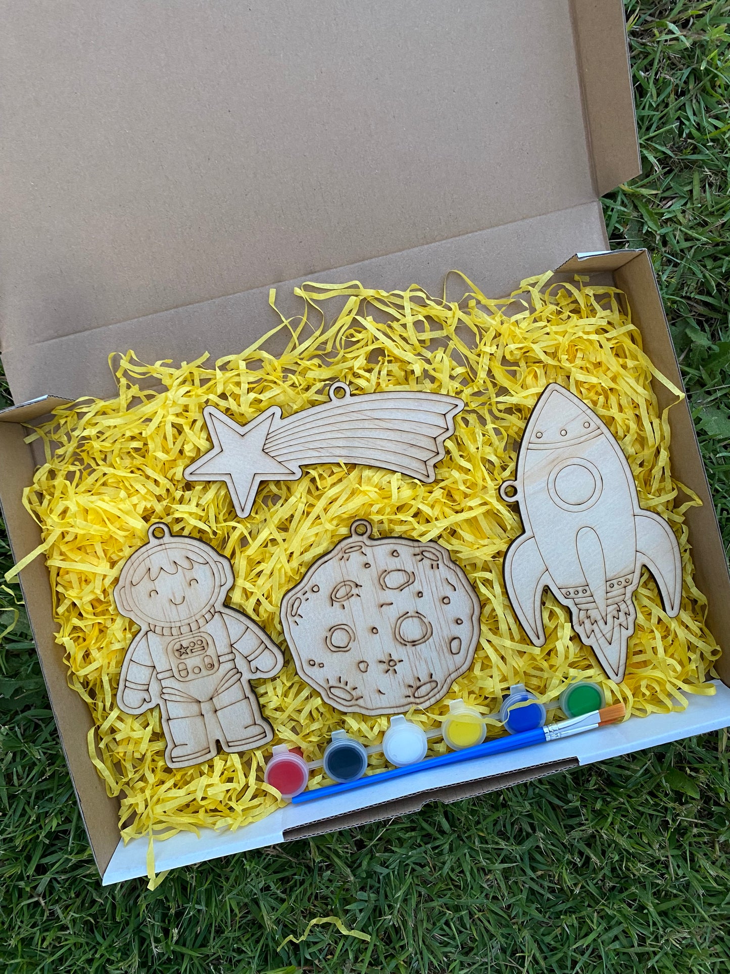 Space Explorer Wooden Painting Kit