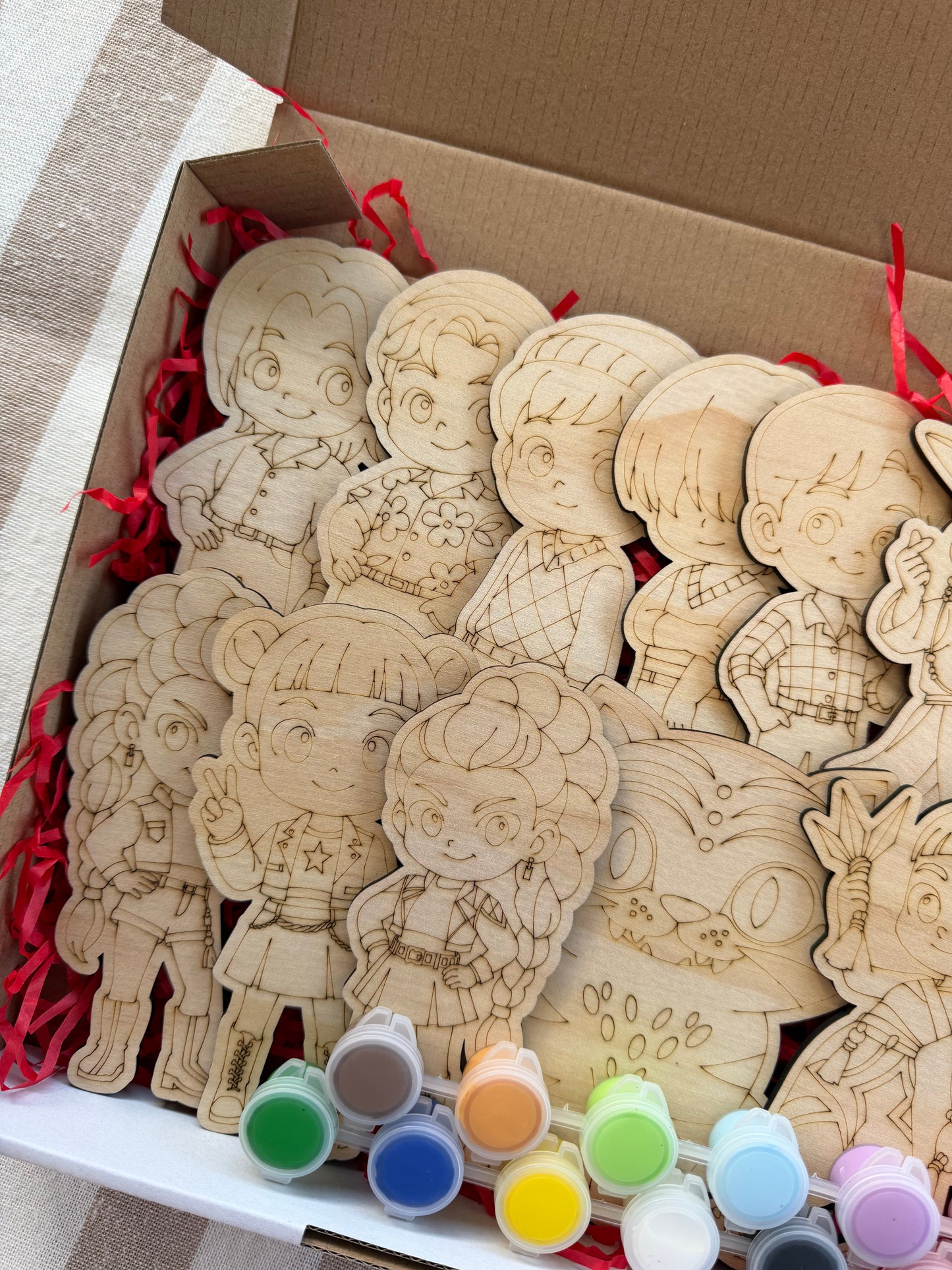 Hunter’s Inspired Kit: DIY Wooden Character Painting Set