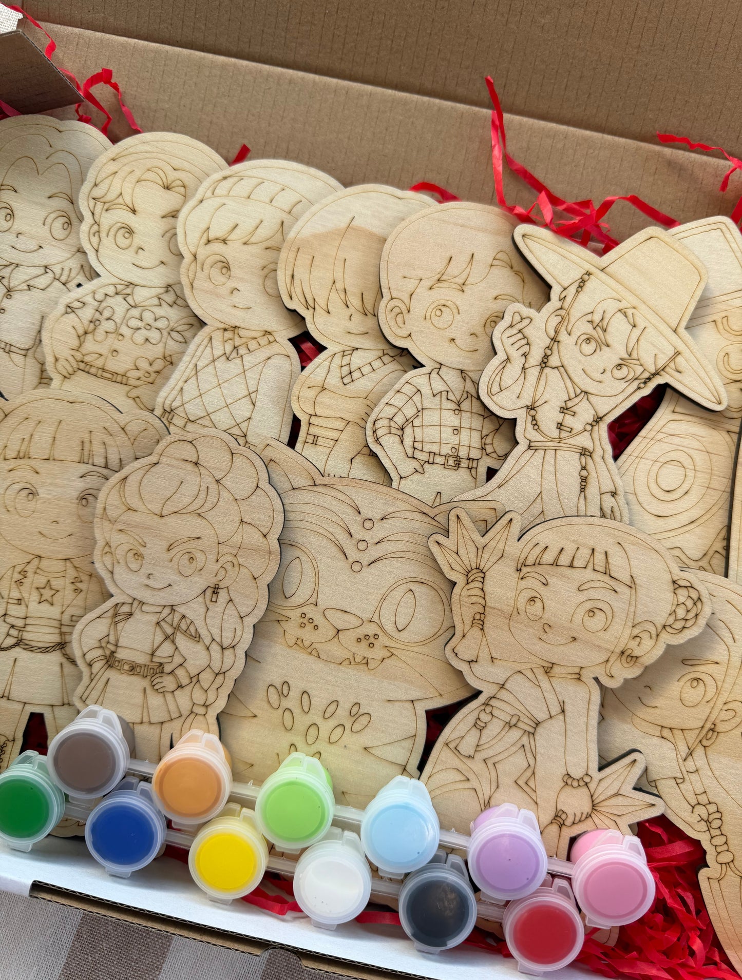 Hunter’s Inspired Kit: DIY Wooden Character Painting Set