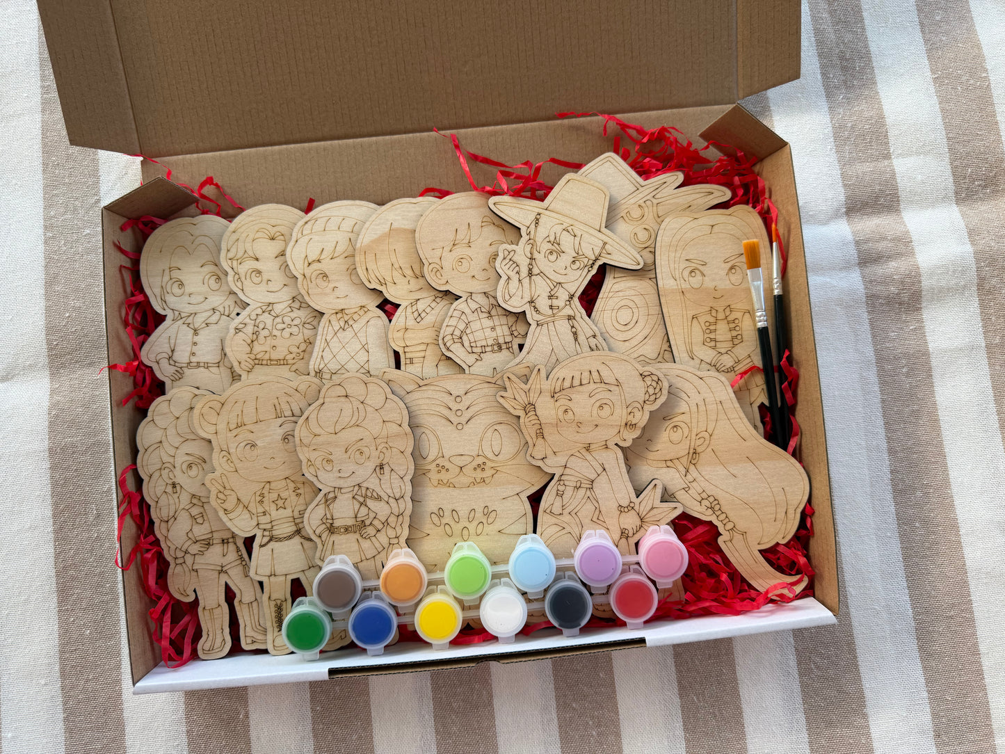 Hunter’s Inspired Kit: DIY Wooden Character Painting Set
