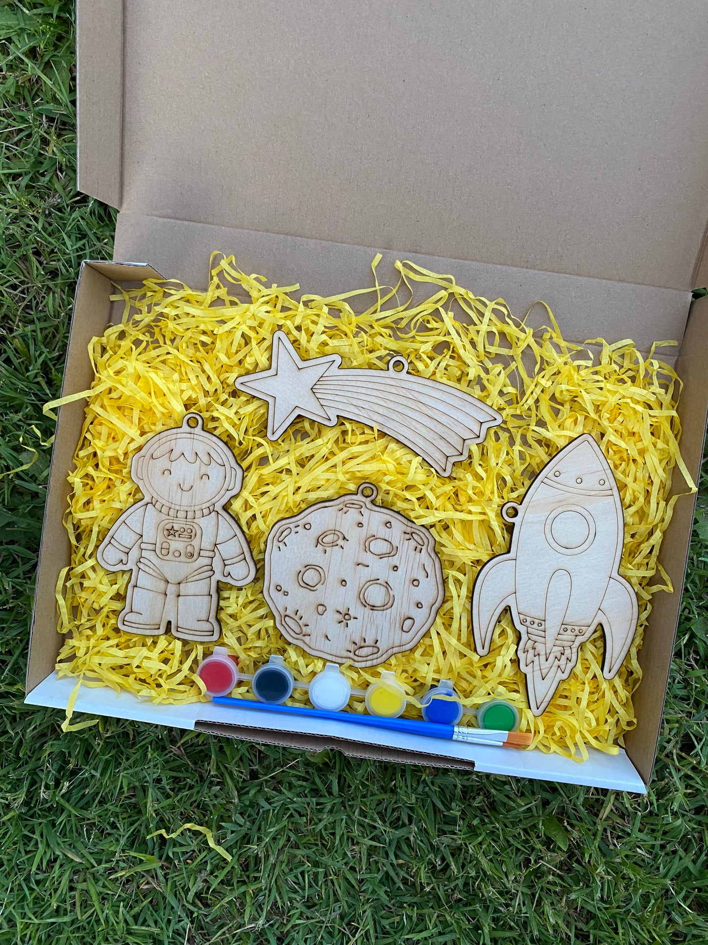 Space Explorer Wooden Painting Kit